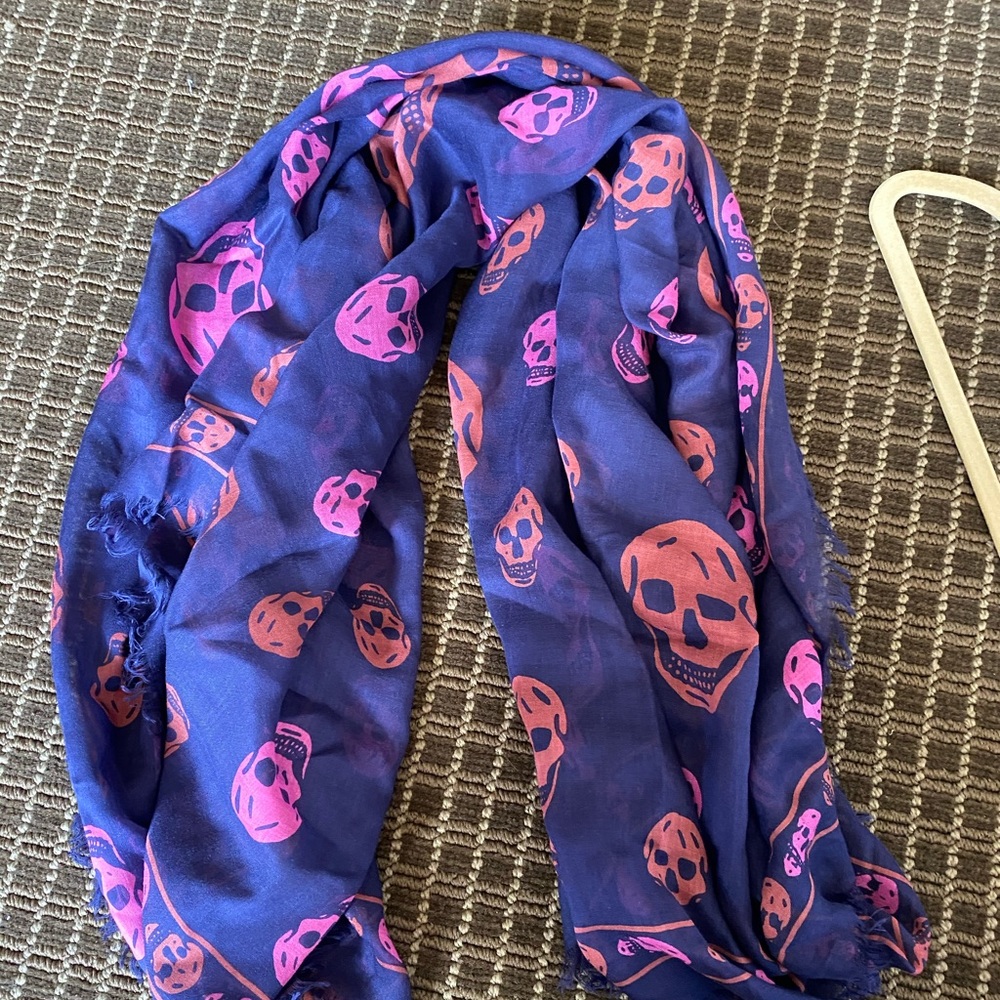 Alexander McQueen scarf